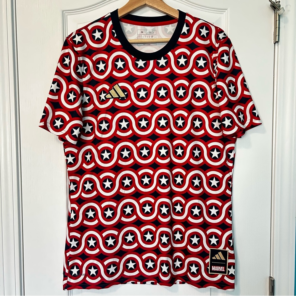 Adidas Marvel Captain America Star Pattern Men's Soccer Tee Medium Slim Fit